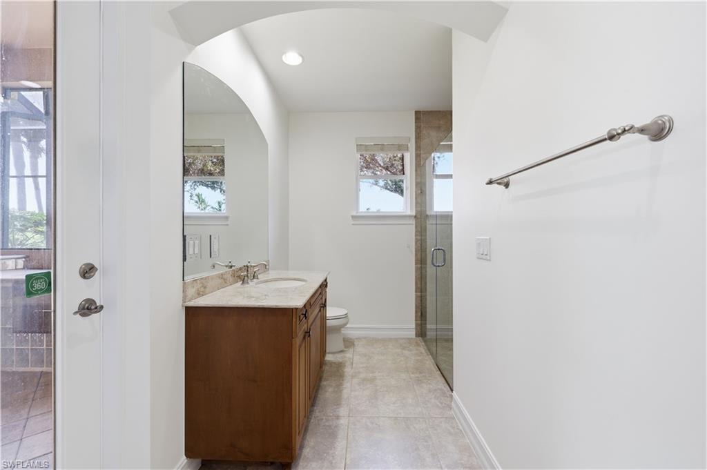 1687 Persimmon Dr Property Photo 40