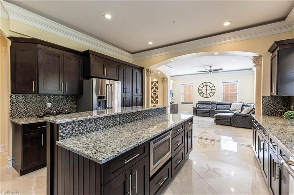 2135 Par Dr Property Photo 6