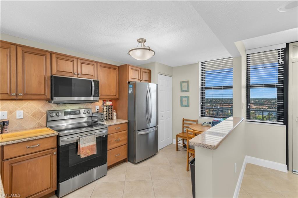 440 Seaview Ct # 1202 Property Photo 3
