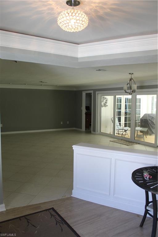 606 Park Shore Dr Property Photo 5