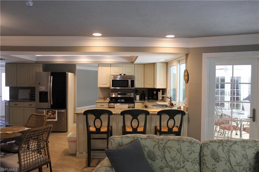 606 Park Shore Dr Property Photo 21