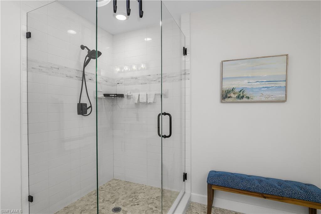 133 Vintage Bay Dr 14 Property Photo 20