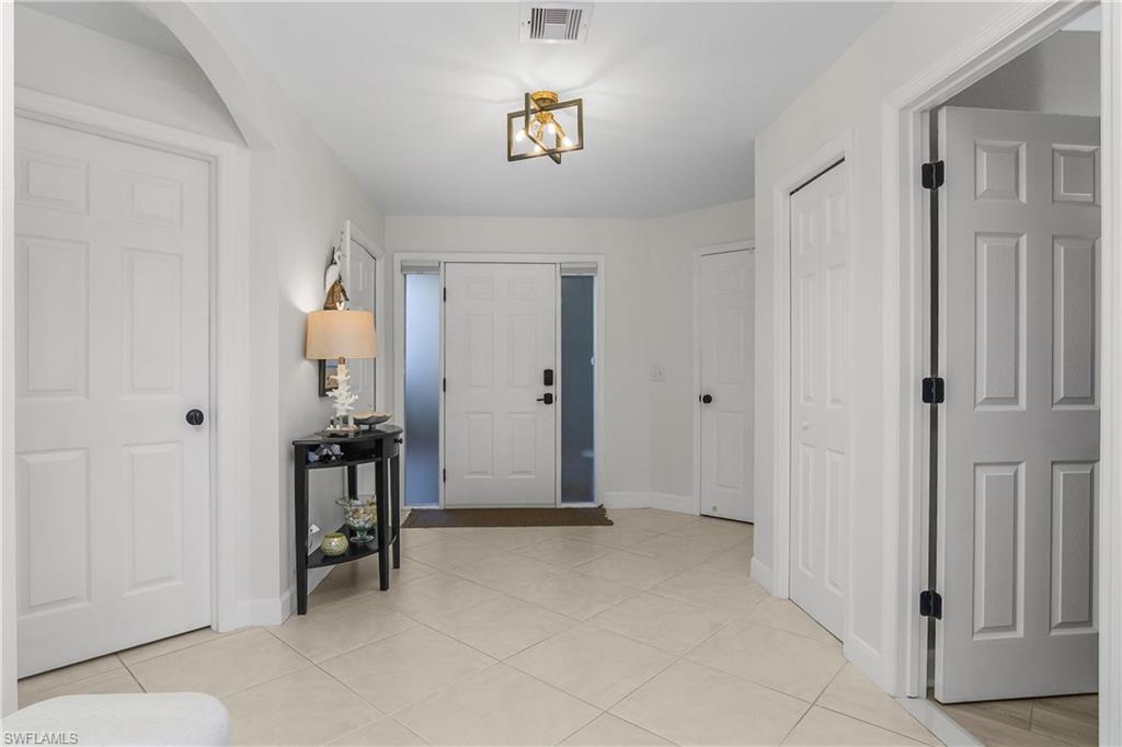 133 Vintage Bay Dr 14 Property Photo 29