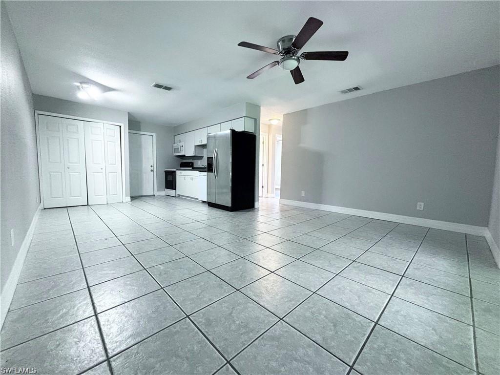 5476 / 5478 Avenue C Property Photo 5