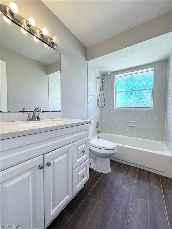 5476 / 5478 Avenue C Property Photo 7