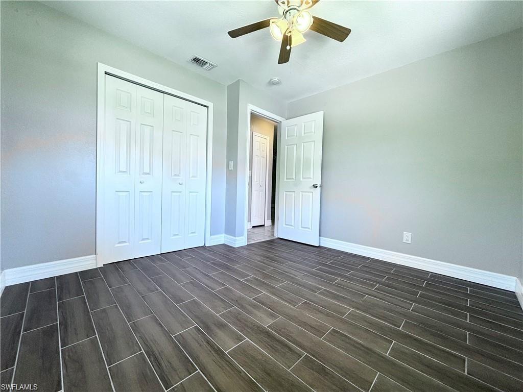 5476 / 5478 Avenue C Property Photo 8