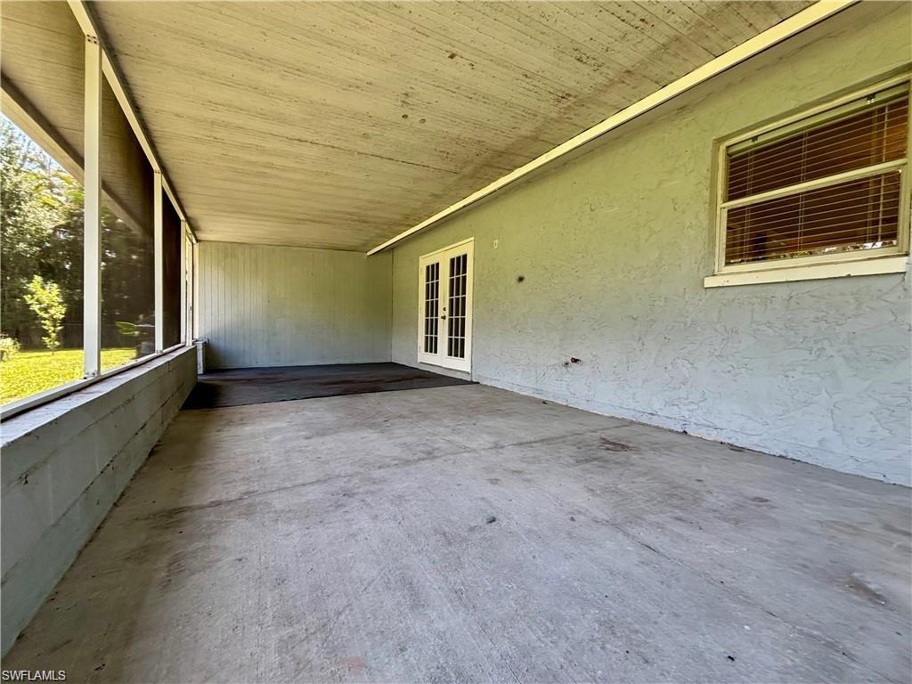5476 / 5478 Avenue C Property Photo 15