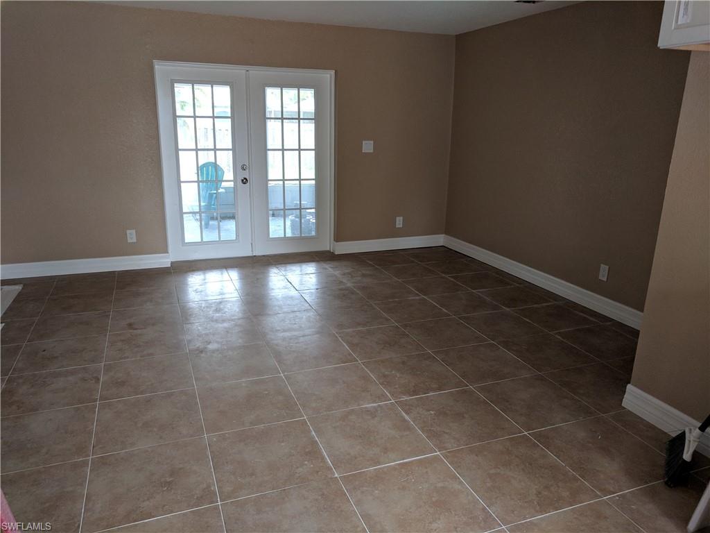 5476 / 5478 Avenue C Property Photo 19
