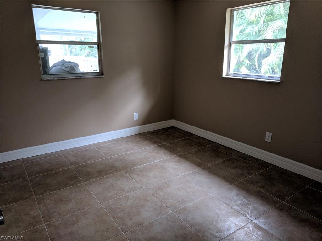 5476 / 5478 Avenue C Property Photo 20