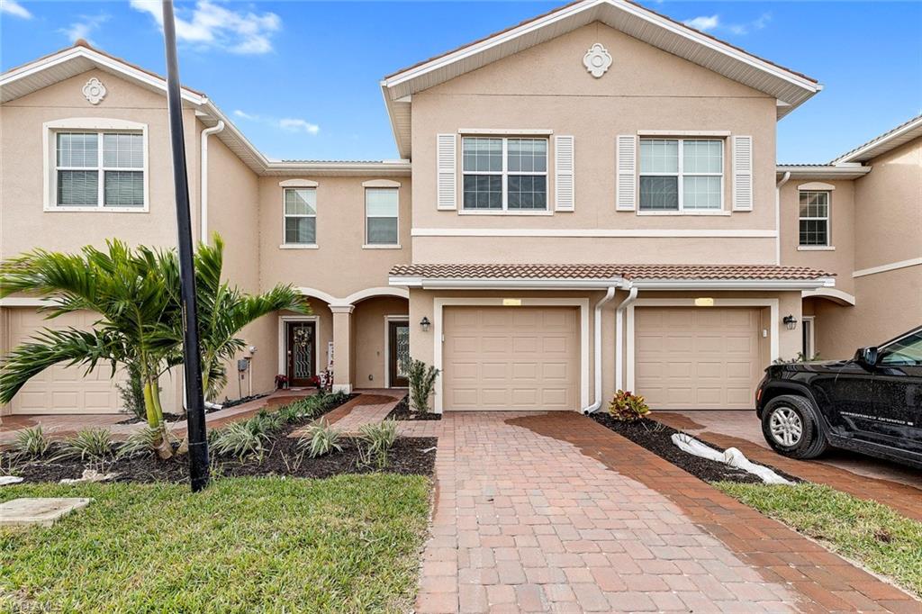 2827 Blossom WAY Property Photo 1