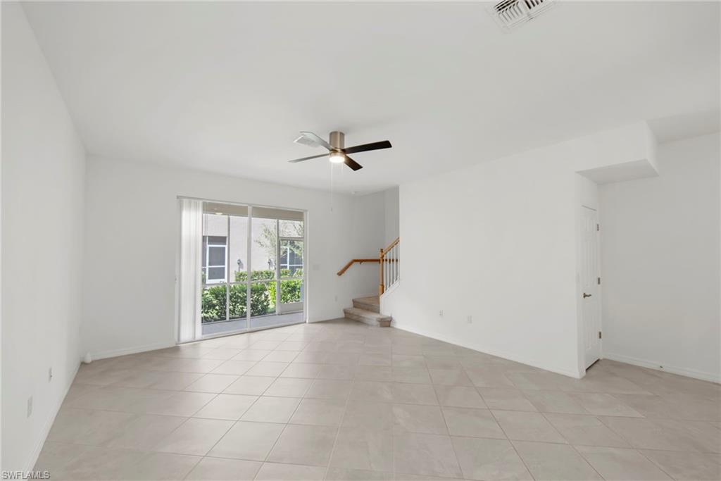 2827 Blossom Way Property Photo 3