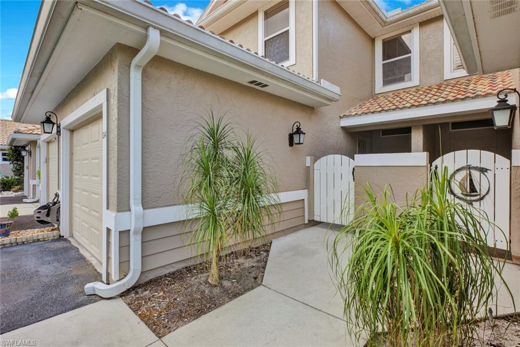 386 Emerald Bay Cir G-4 Property Photo 1