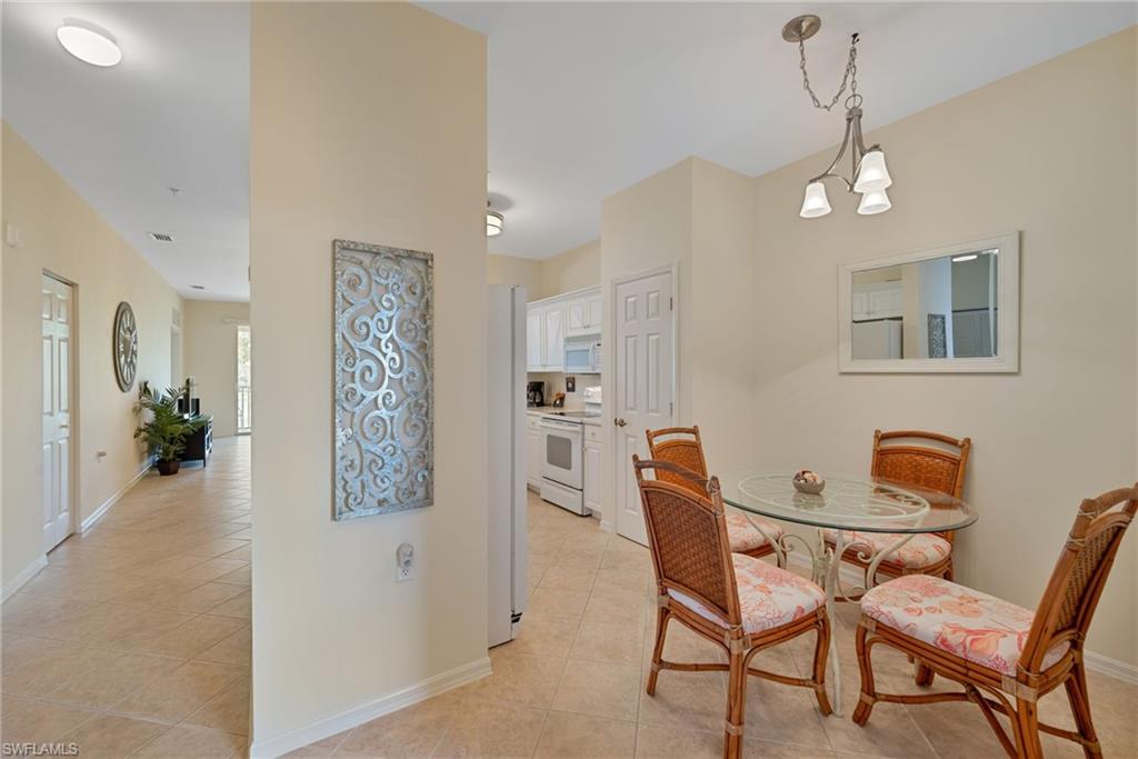 3993 Bishopwood Ct E 9-204 Property Photo 9