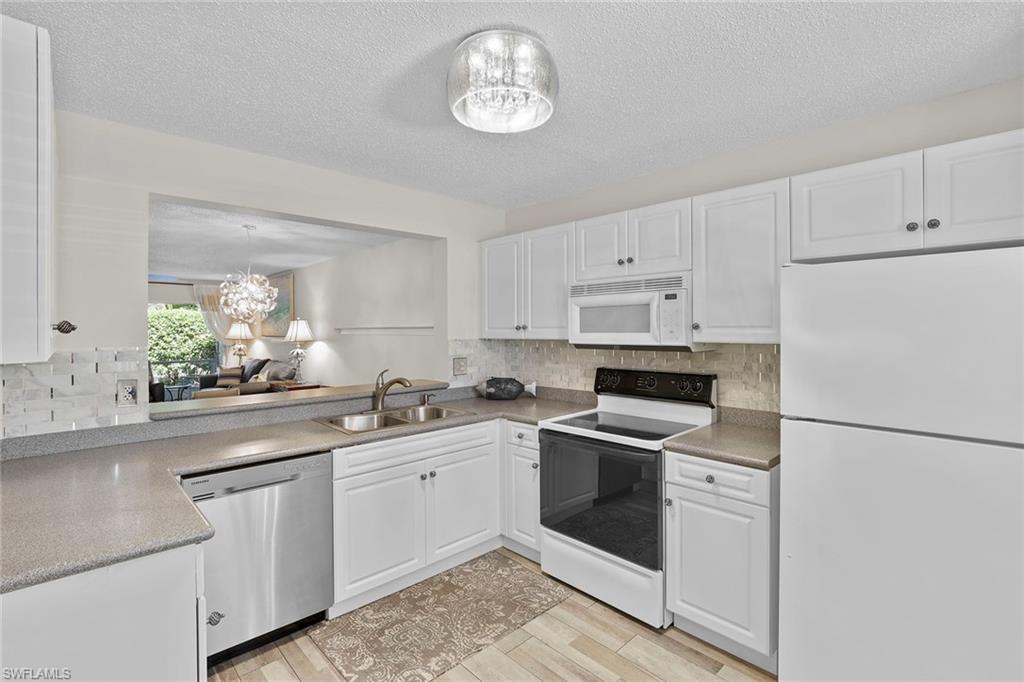 605 Squire Cir 103 Property Photo 11