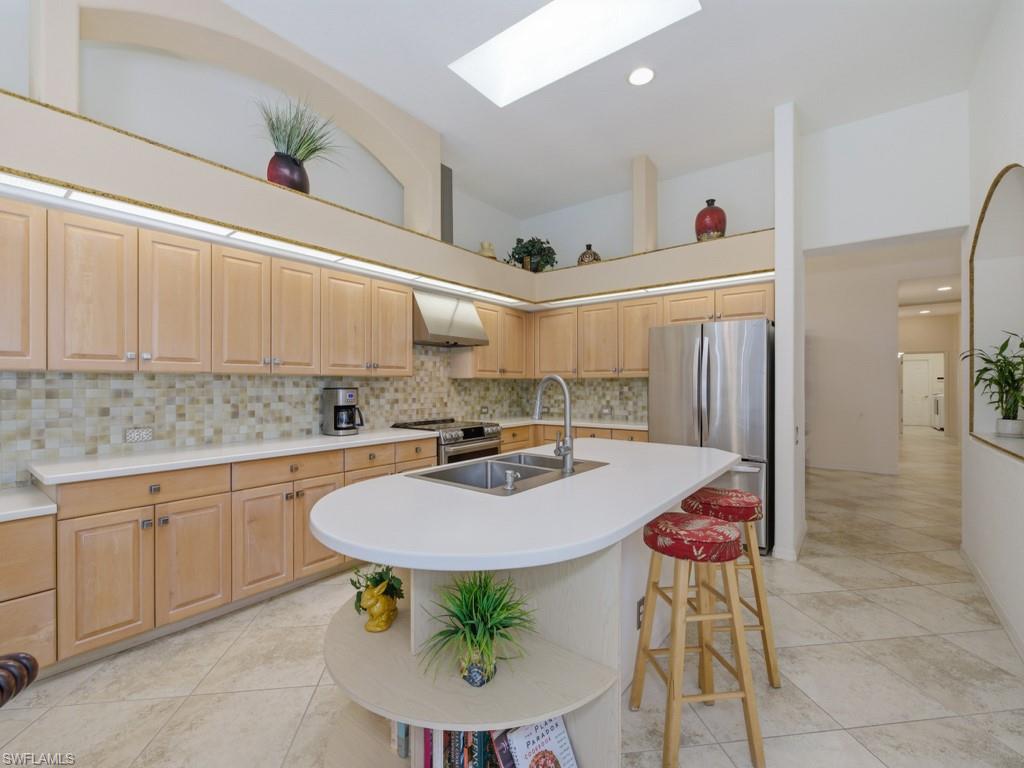 5835 Persimmon Way Property Photo 2