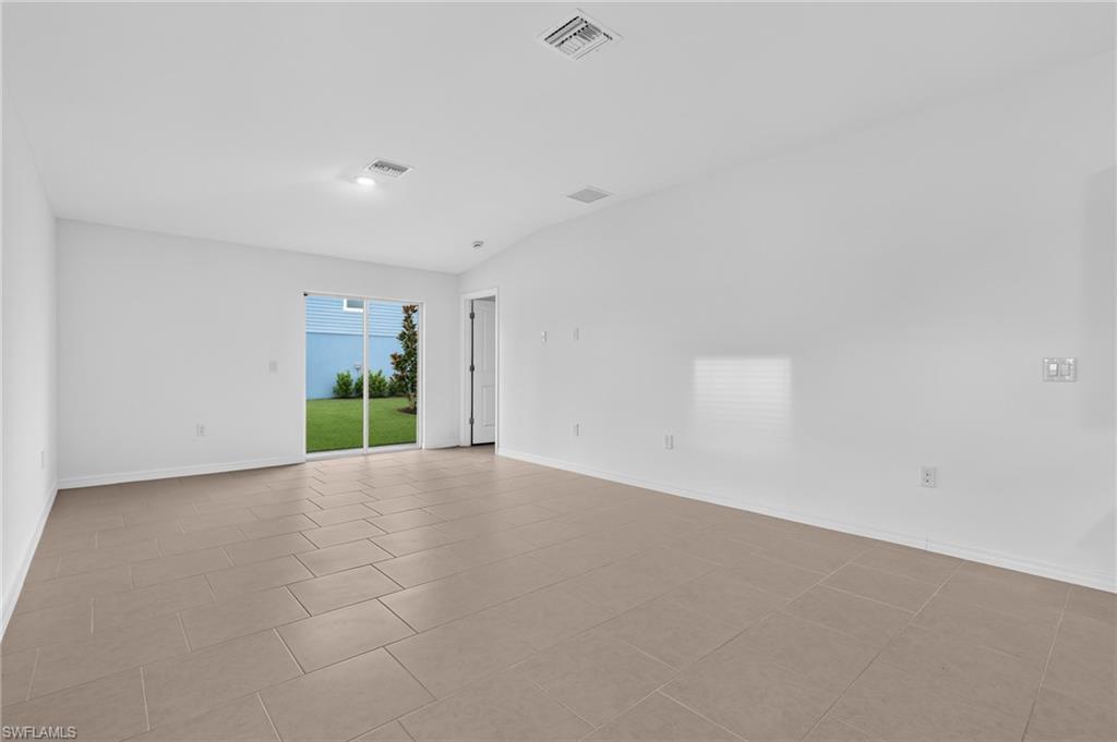 45055 Pipevine Cir Property Photo 5