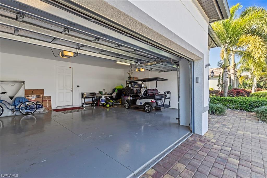5862 Champion Ln Property Photo 32