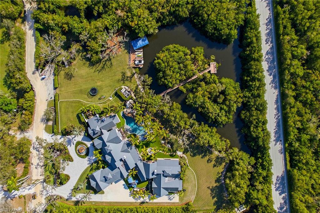 325 Cocohatchee Blvd Property Photo 33