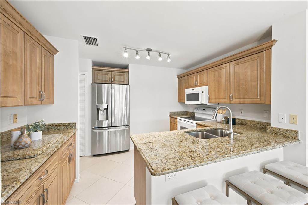 8291 Grand Palm Dr 2 Property Photo 3