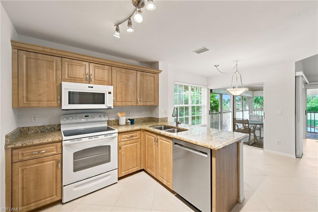 8291 Grand Palm Dr 2 Property Photo 23