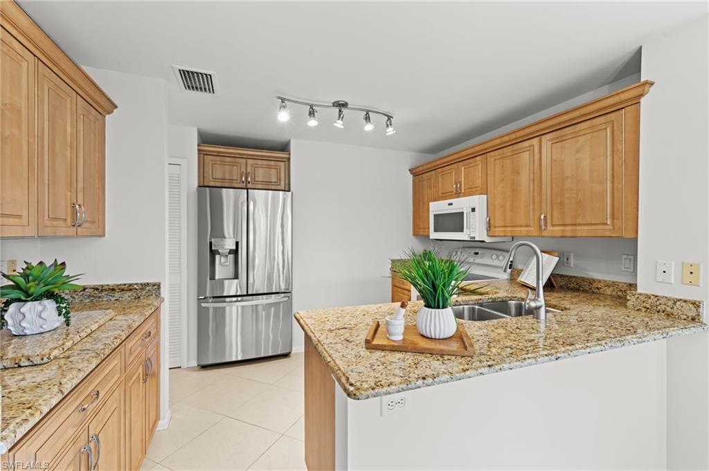 8291 Grand Palm Dr 2 Property Photo 2