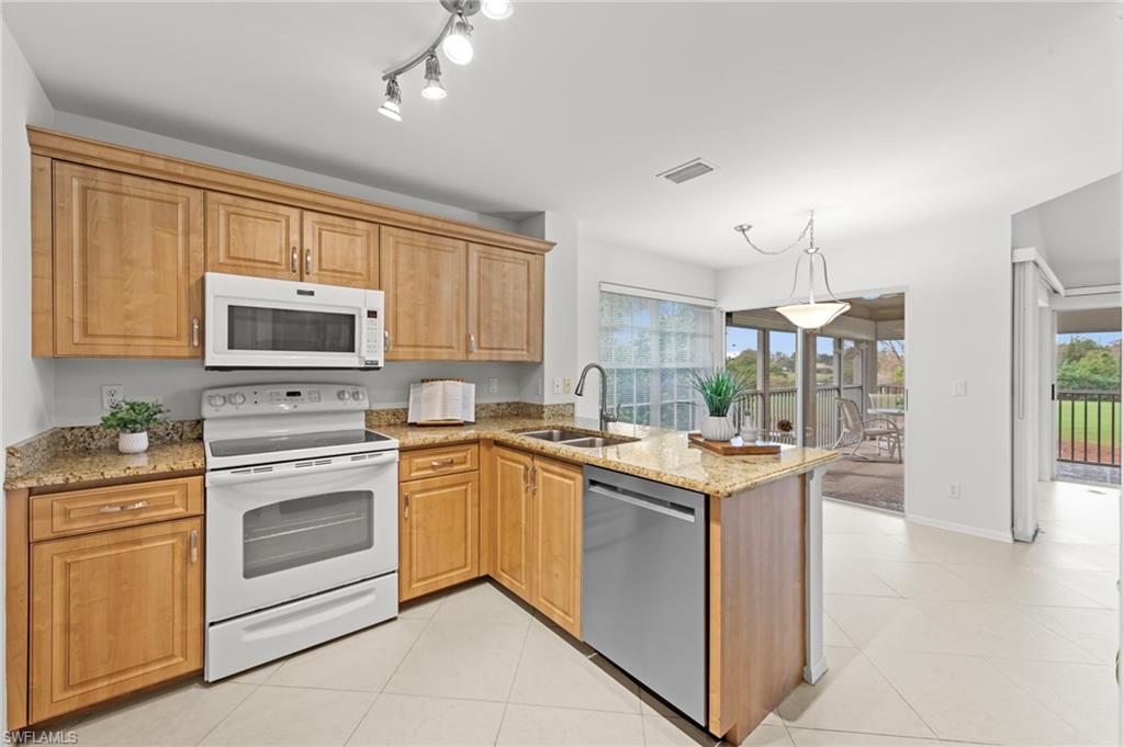 8291 Grand Palm Dr 2 Property Photo 13
