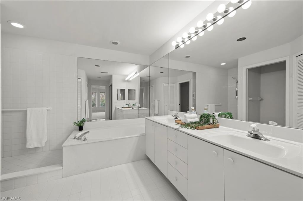 8291 Grand Palm Dr 2 Property Photo 32