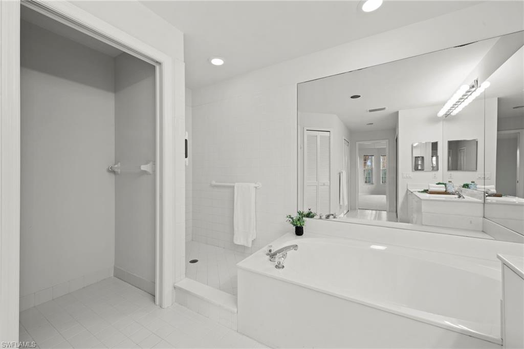 8291 Grand Palm Dr 2 Property Photo 33