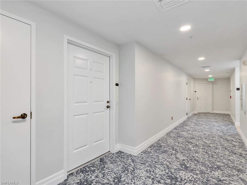 1001 Arbor Lake Dr 707 Property Photo 25