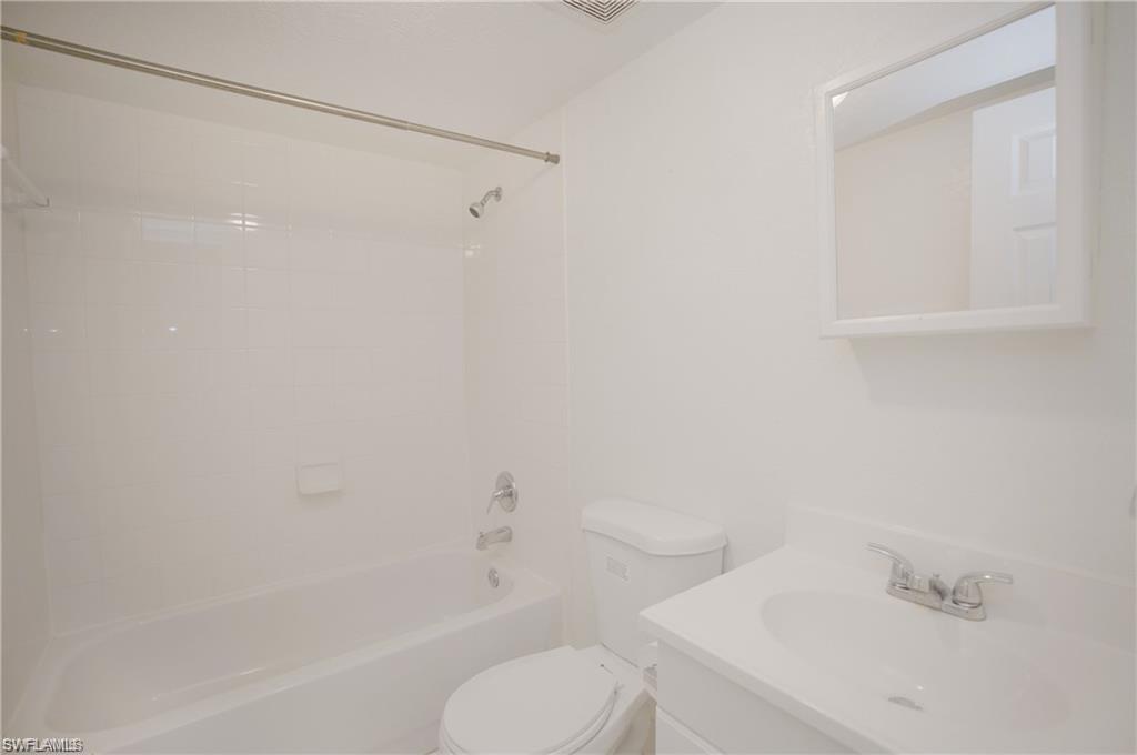 4635 Bayshore Dr P7 Property Photo 5