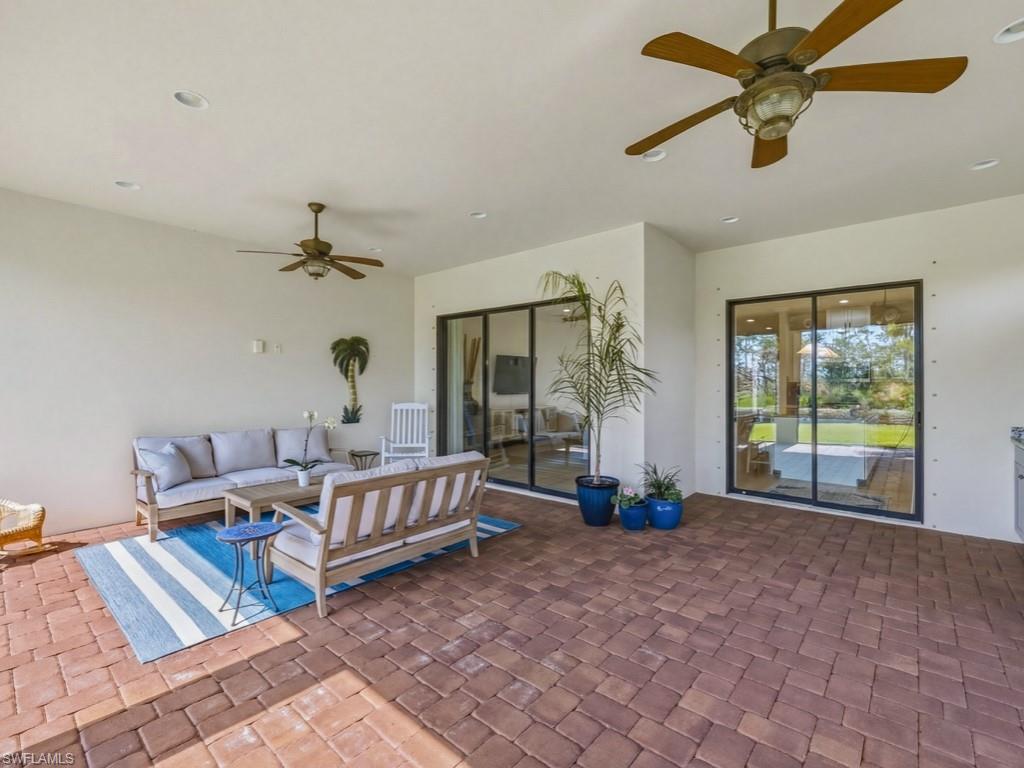 19735 Estero Pointe Ln Property Photo 4