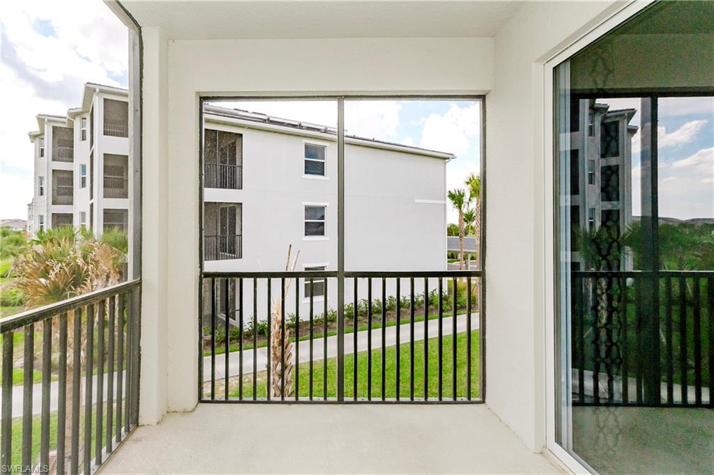 5527 Double Eagle Cir 3828 Property Photo 2