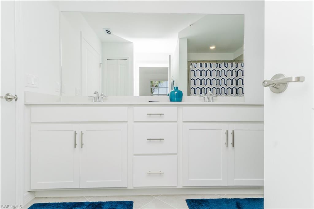5527 Double Eagle Cir 3828 Property Photo 16