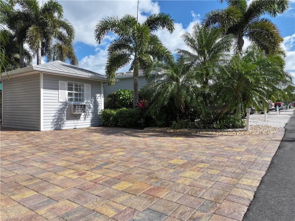 5958 Brightwood Dr Property Photo 7