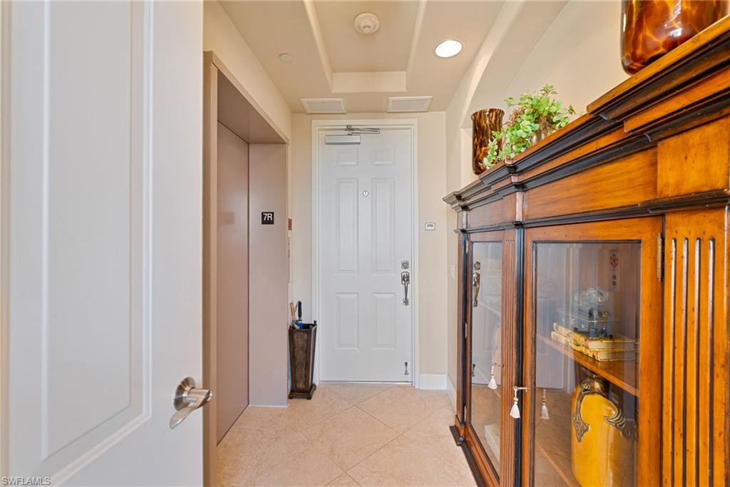 580 El Camino Real 3705 Property Photo 2
