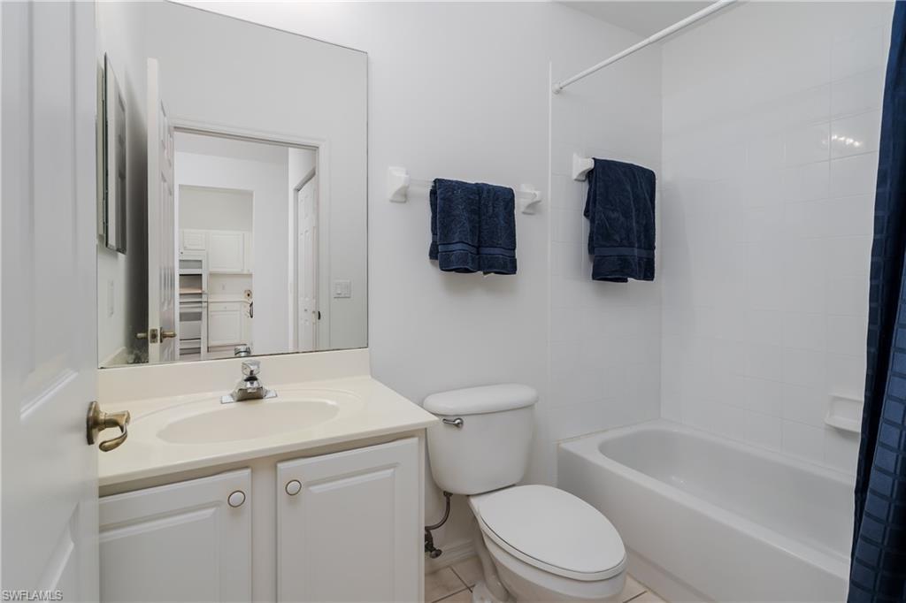 3972 Bishopwood Ct E 2-203 Property Photo 19