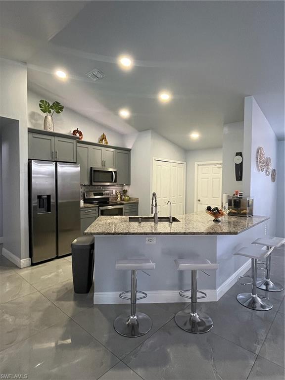 1805 17th Ter Property Photo 2
