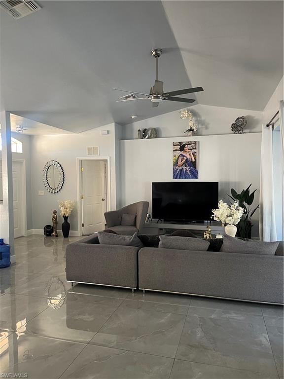 1805 17th Ter Property Photo 5