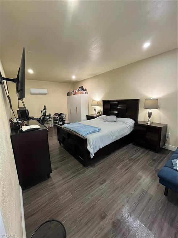 1805 17th Ter Property Photo 6