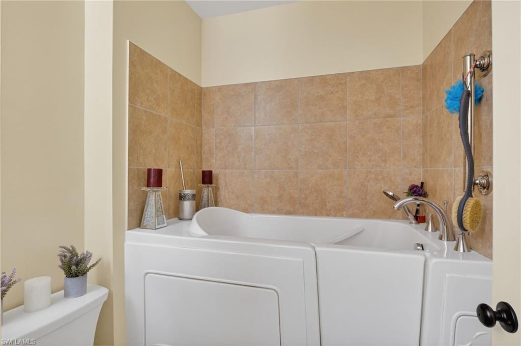 22656 Fountain Lakes Blvd Property Photo 40