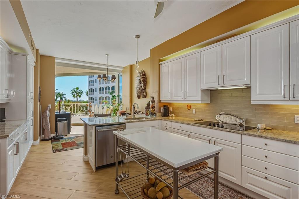 4000 Royal Marco Way 324 Property Photo 7