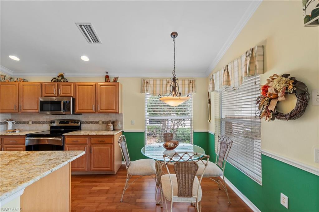 10035 Colonial Country Club Blvd Property Photo 25