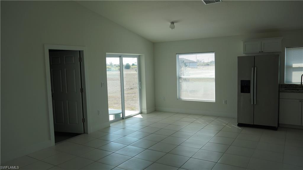 3918 40th Ter Property Photo 5