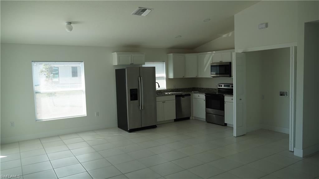 3918 40th Ter Property Photo 6