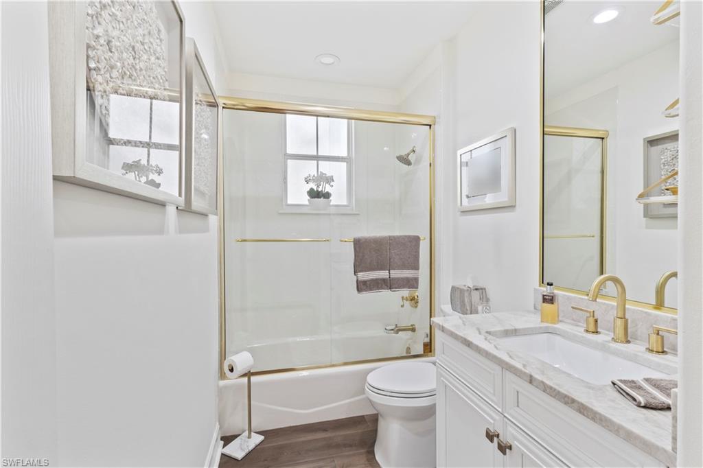 2834 Tiburon Blvd E 101 Property Photo 13