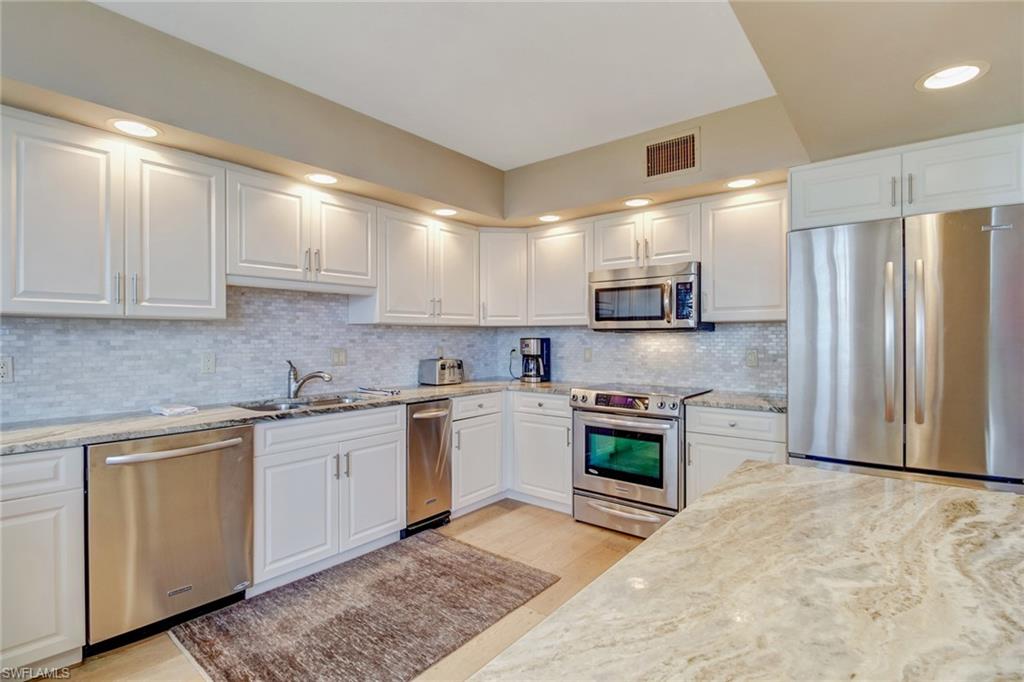 4041 Gulf Shore Blvd N Ph-7 Property Photo 11