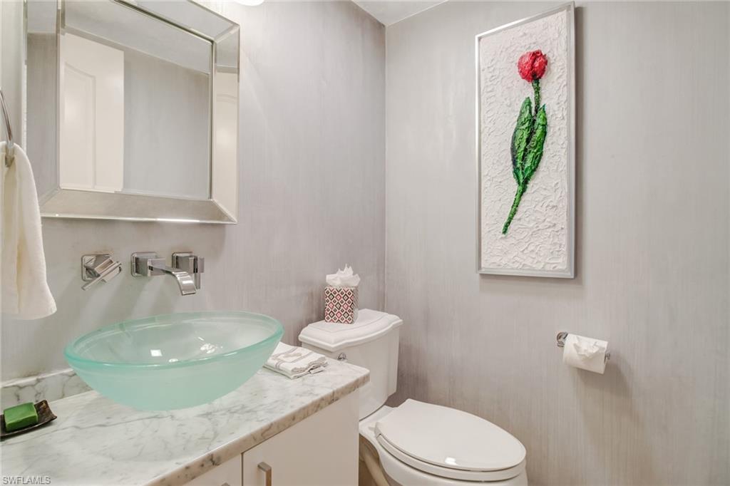 4041 Gulf Shore Blvd N Ph-7 Property Photo 16