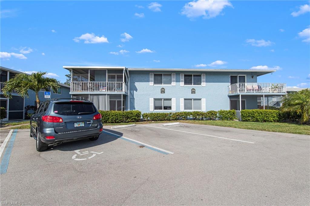 256 Palm Dr 1 Property Photo 3