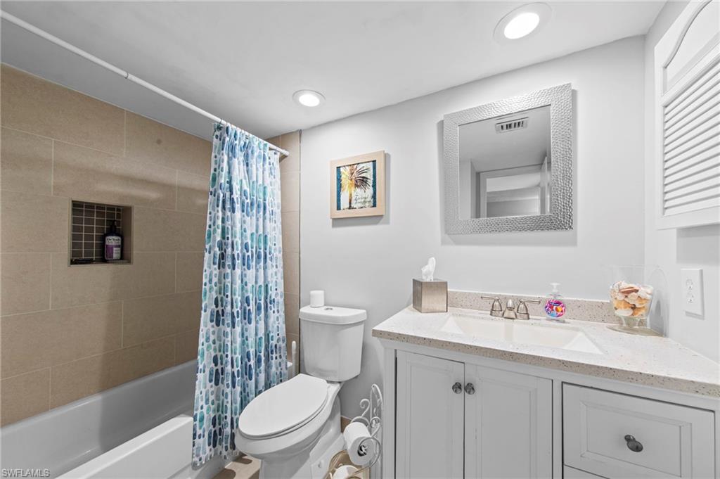 256 Palm Dr 1 Property Photo 21