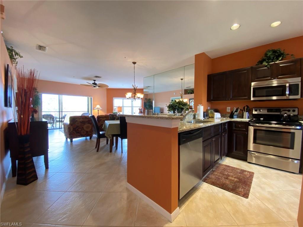 230 Vintage Cir A-404 Property Photo 2